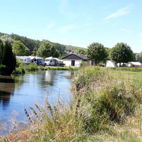 Pitch - Bare pitch for tent, caravan or motorhome (with electricity)