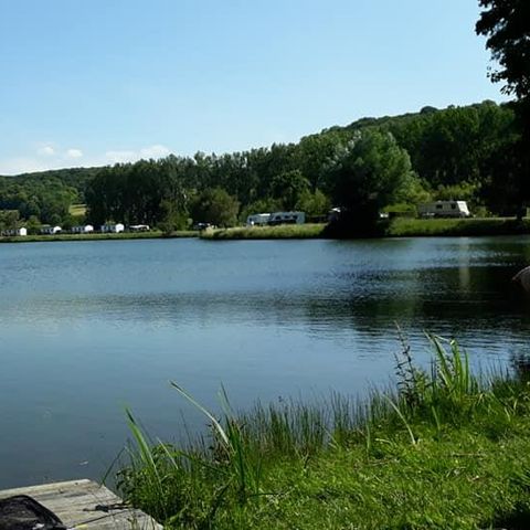 Pitch - Pitch - Privilege package - electricity 6A + on the edge of the pond