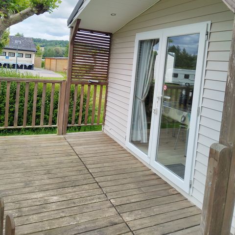MOBILE HOME 4 people - Confort TV - 1 bedroom + semi-covered terrace -