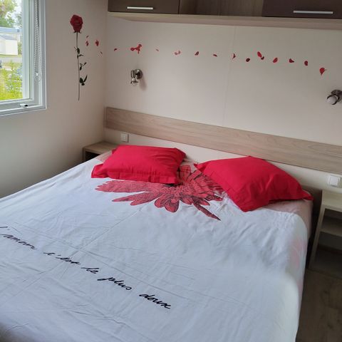 MOBILE HOME 4 people - Confort TV - 1 bedroom + semi-covered terrace -