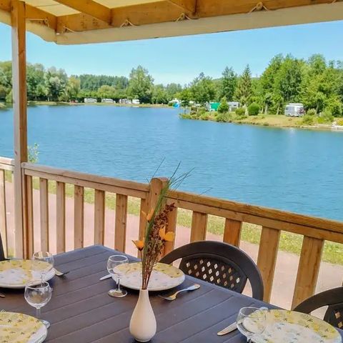 MOBILE HOME 4 people - Confort Bord d'Etang TV - 2 bedrooms + terrace