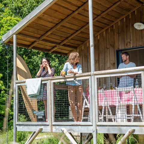 UNUSUAL ACCOMMODATION 4 people - LODGE