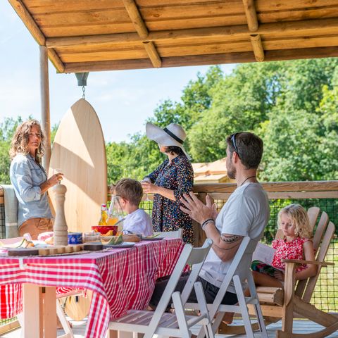 UNUSUAL ACCOMMODATION 5 people - LODGE