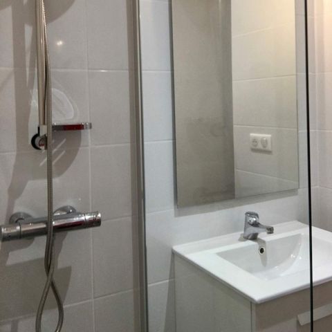 COUNTRY HOUSE 6 people - 2-bedroom gîte with jacuzzi