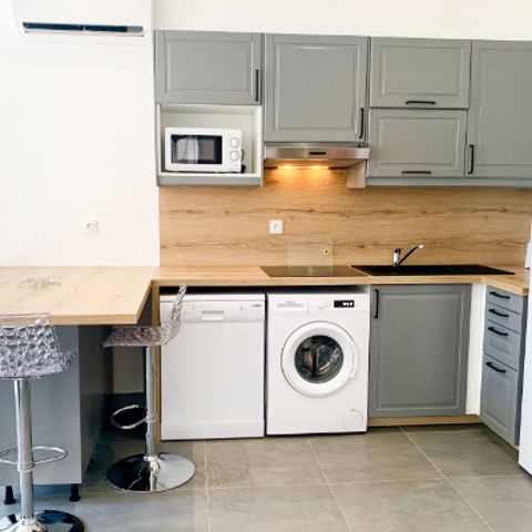 APARTMENT 4 people - Lantana - Air conditioning + TV