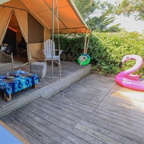 CANVAS AND WOOD TENT 4 people - Lodge tent - without sanitary facilities