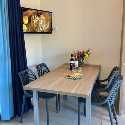 APARTMENT 6 people - PREMIUM (ground floor with small terrace)