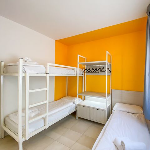 APARTMENT 6 people - STANDARD (1st floor with balcony)