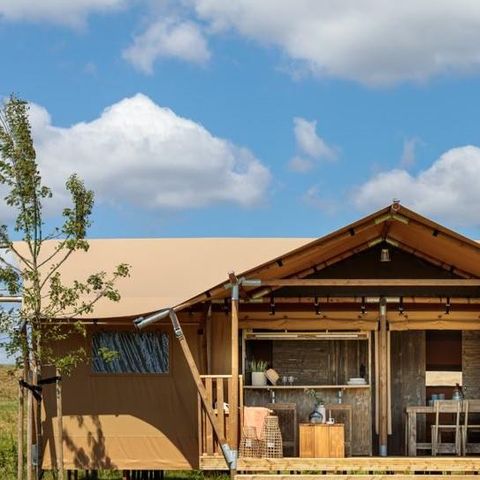 Canvas and wooden tent 5 persons - SAFARI LODGE - 40m²- - 2 bedrooms