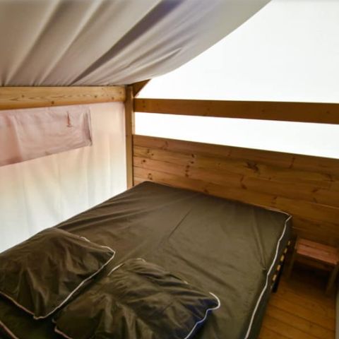 CANVAS AND WOOD TENT 4 people - Lodge 2 trèfles 2 bedrooms, 1 shower room