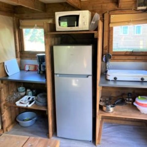 CHALET 4 people - The hut with sanitary facilities. Arrival 4pm Departure 10am. Max