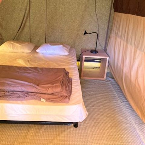 CANVAS AND WOOD TENT 5 people - 2-bedroom Pilotis tent. Arrival 4pm Departure 10am. Max