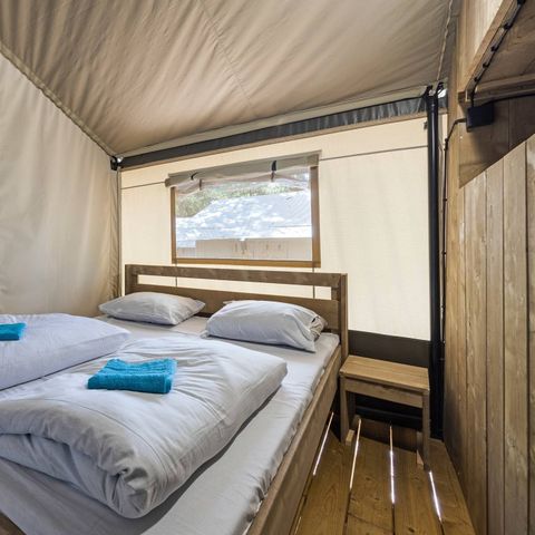 CANVAS AND WOOD TENT 6 people - Sanitary safety