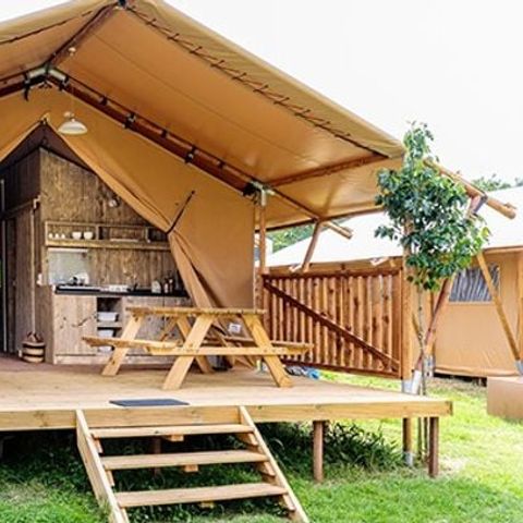 CANVAS AND WOOD TENT 6 people - Safari Lodge Tent | 3 Ch. | 6 Pers. | 1 SDB | Clim.