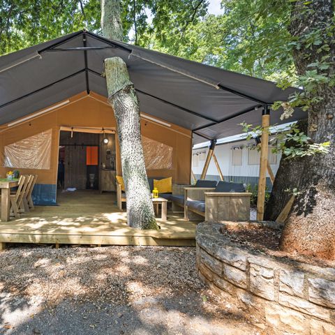 Canvas and wooden tent 4 persons - Safari tent + sanitary (4P)