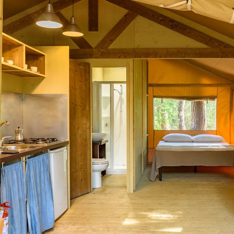 CANVAS AND WOOD TENT 6 people - Big Country Lodge