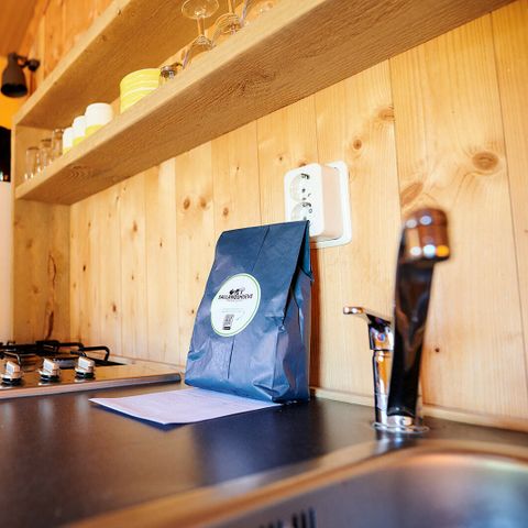 CANVAS AND WOOD TENT 6 people - Wellness