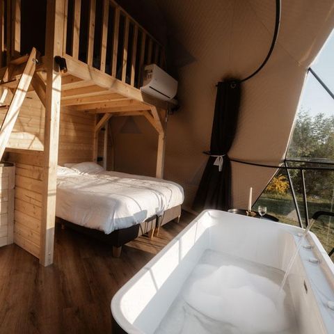 UNUSUAL ACCOMMODATION 4 people - Round Holly