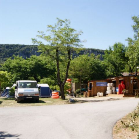 Pitch - tent/caravan