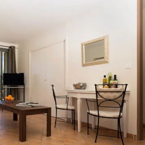 APARTMENT 6 people - 3 rooms 5/6 people - Air-conditioned