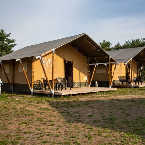 Canvas and wooden tent 6 persons