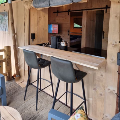 Canvas and wooden tent 4 persons - Luxury incl. sanitary facilities (MIVA)