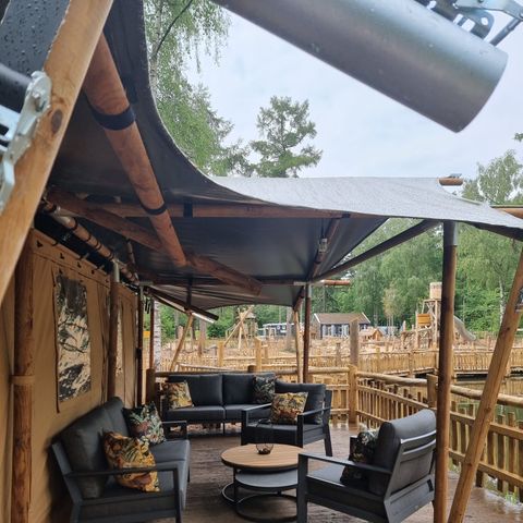 Canvas and wooden tent 6 persons - Luxury incl. sanitary facilities