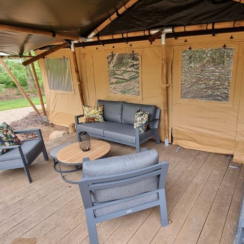 Canvas and wooden tent 6 persons - Luxury incl. sanitary facilities