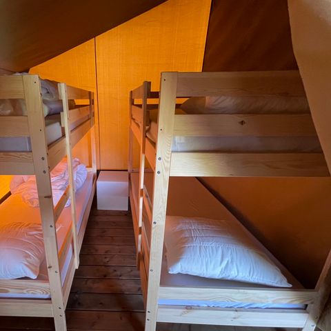 CANVAS AND WOOD TENT 6 people