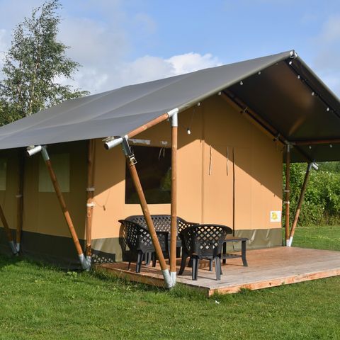 Canvas and wooden tent 6 persons - including toilet
