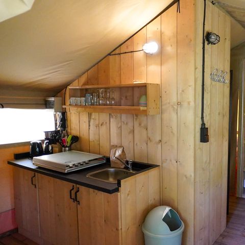 CANVAS AND WOOD TENT 5 people - incl. lakeside sanitary facilities