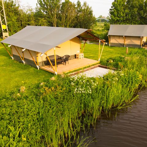CANVAS AND WOOD TENT 6 people