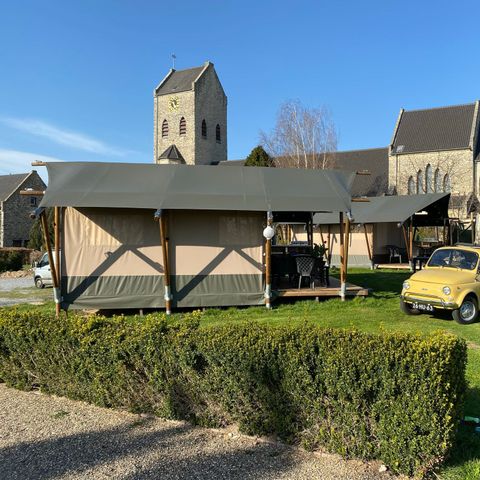 CANVAS AND WOOD TENT 4 people