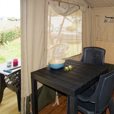 Canvas and wooden tent 4 persons
