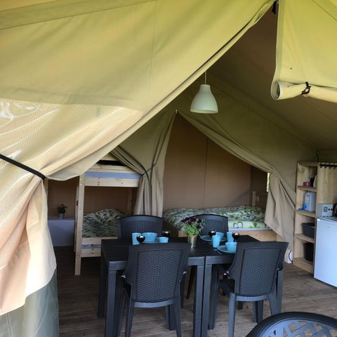 CANVAS AND WOOD TENT 6 people