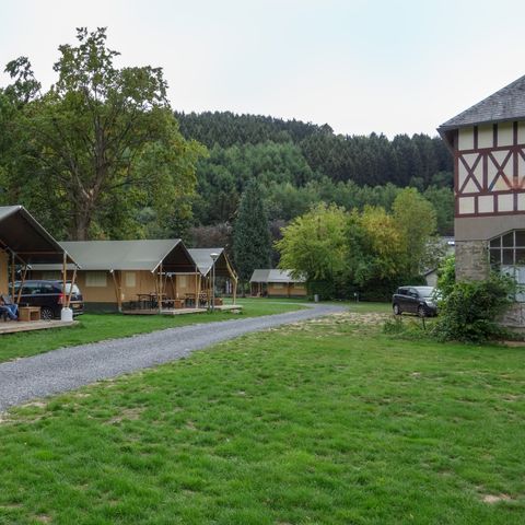 Canvas and wooden tent 6 persons