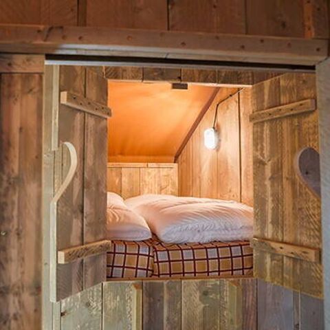 CANVAS AND WOOD TENT 6 people - Safari Lodge Tent | 3 Bedrooms | 6 Pers. | Raised terrace | Air conditioning