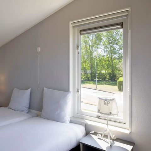 BUNGALOW 4 people - 6 (NE Comfort)