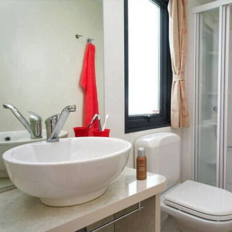 Mobile home 6 persons - Mobile-home | Comfort | 2 Bedrooms | 4/6 Pers. | Raised terrace | Air-con.