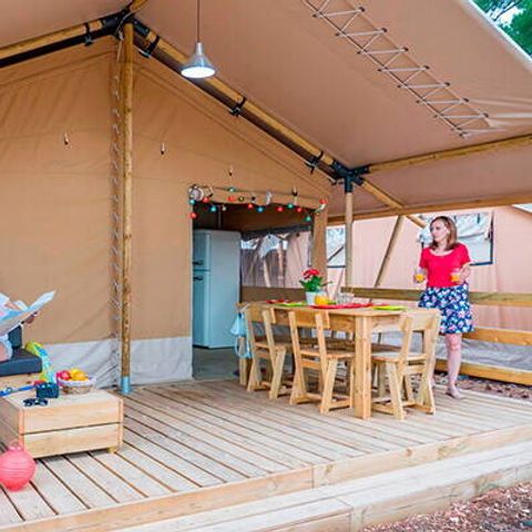 CANVAS AND WOOD TENT 6 people - Tente Safari | 3 Ch. | 6 Pers. | 1 SDB | Clim.