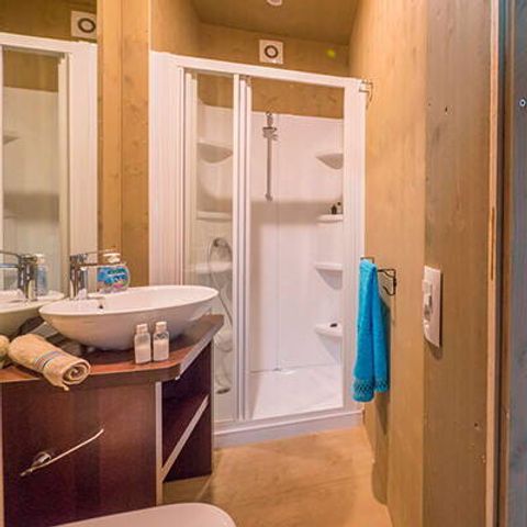 CANVAS AND WOOD TENT 6 people - Tente Safari | 3 Ch. | 6 Pers. | 1 SDB | Clim.