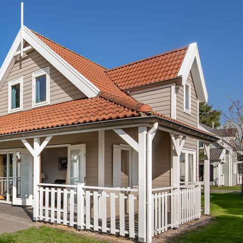 HOUSE 6 people - Buitenhuis