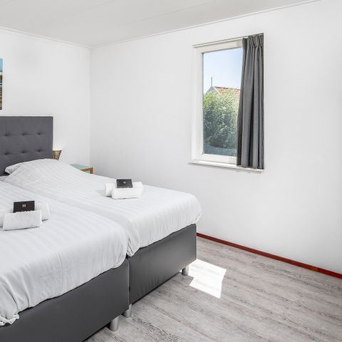 Group accommodation 12 persons - Outhouse Comfort