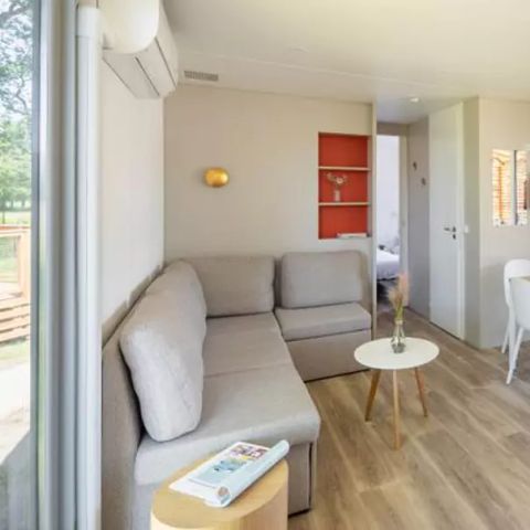 Mobile home 7 persons - Mobil-home | Ultimate Plus | 3 Bedrooms | 6/8 Pers | Terrace Lounge | 2 bathrooms | Air conditioning | TV | By Roan