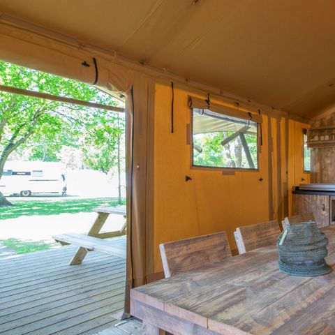 CANVAS AND WOOD TENT 6 people