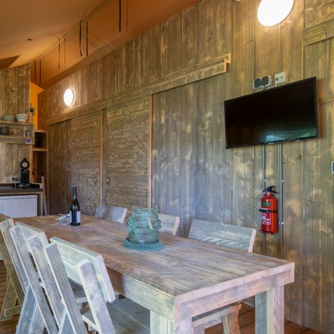 CANVAS AND WOOD TENT 6 people