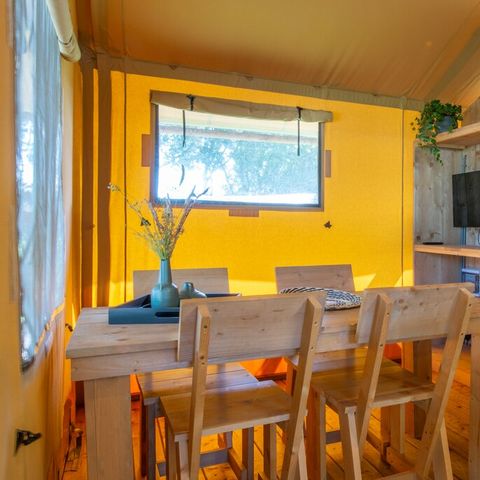 Canvas and wooden tent 4 persons
