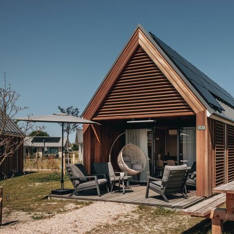 UNUSUAL ACCOMMODATION 4 people