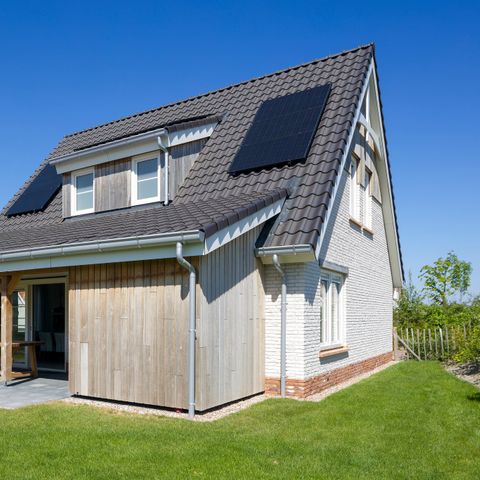 HOUSE 10 people - V10 Luxury