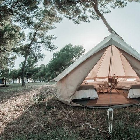 CANVAS AND WOOD TENT 4 people - Glamping 4 persons